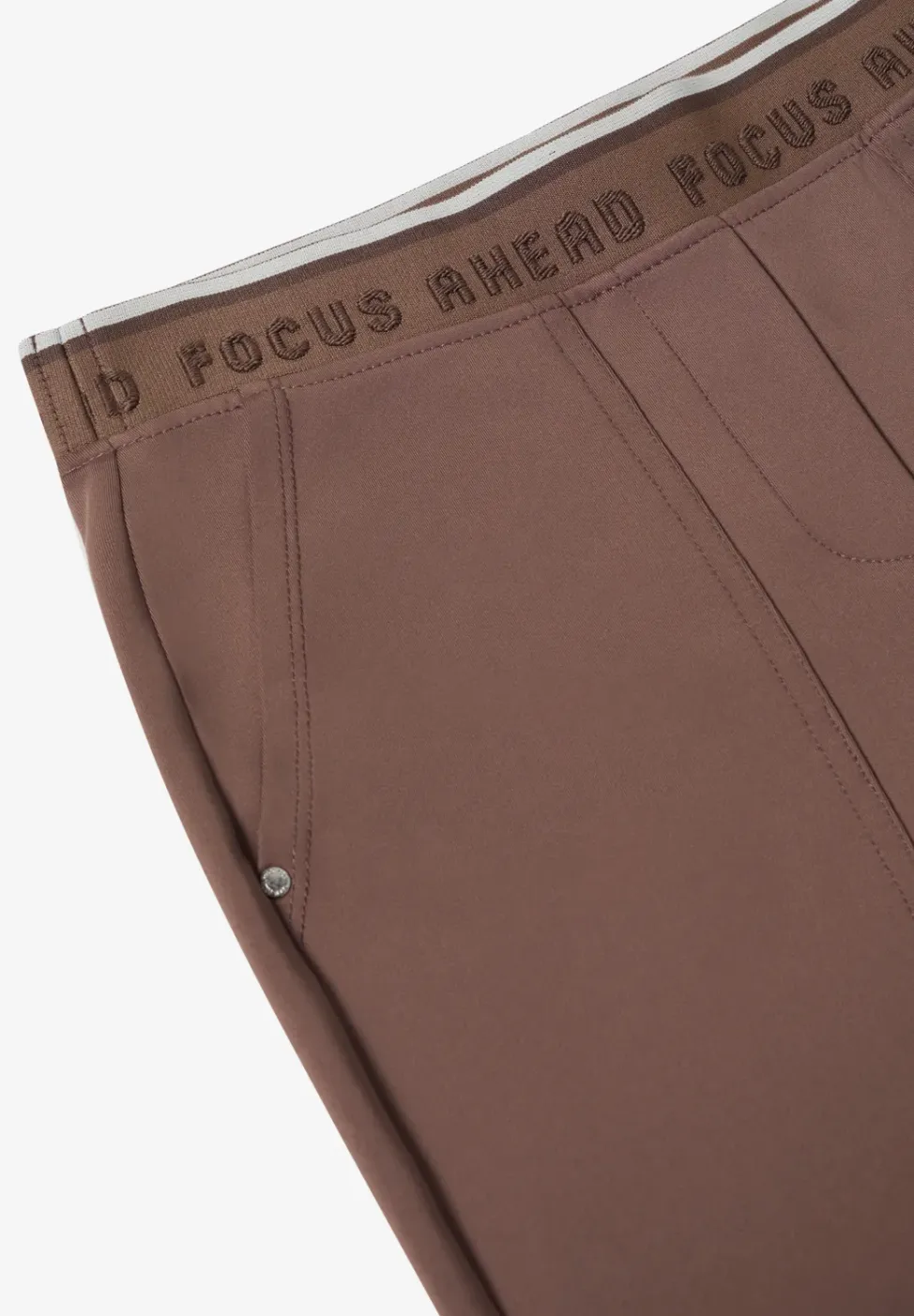 Hose im Causal Fit