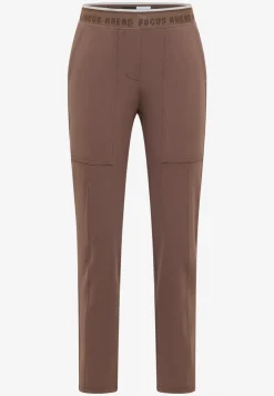 Hose im Causal Fit