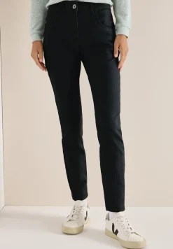 Hose im Leder-Look