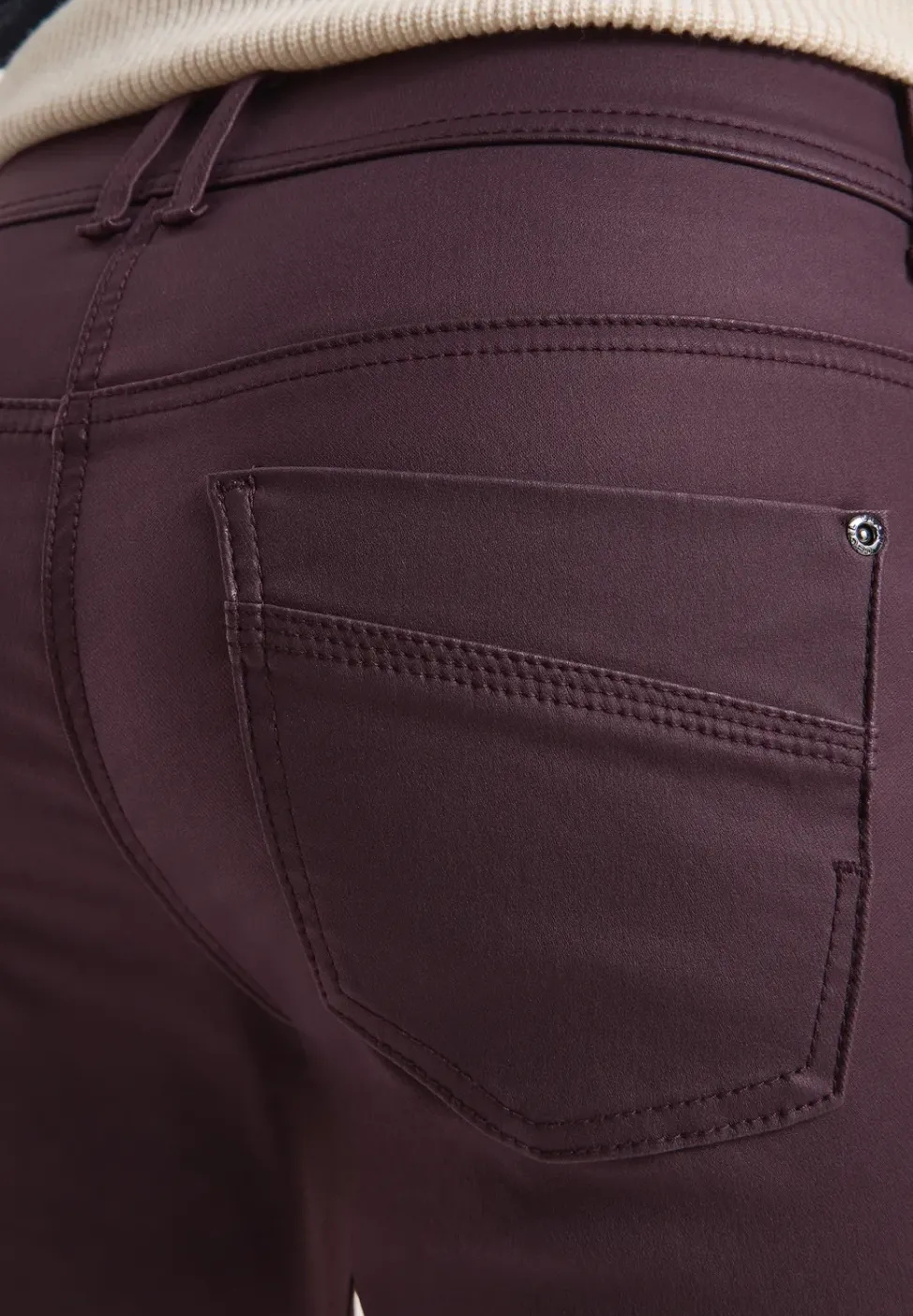 Hose im Leder-Look