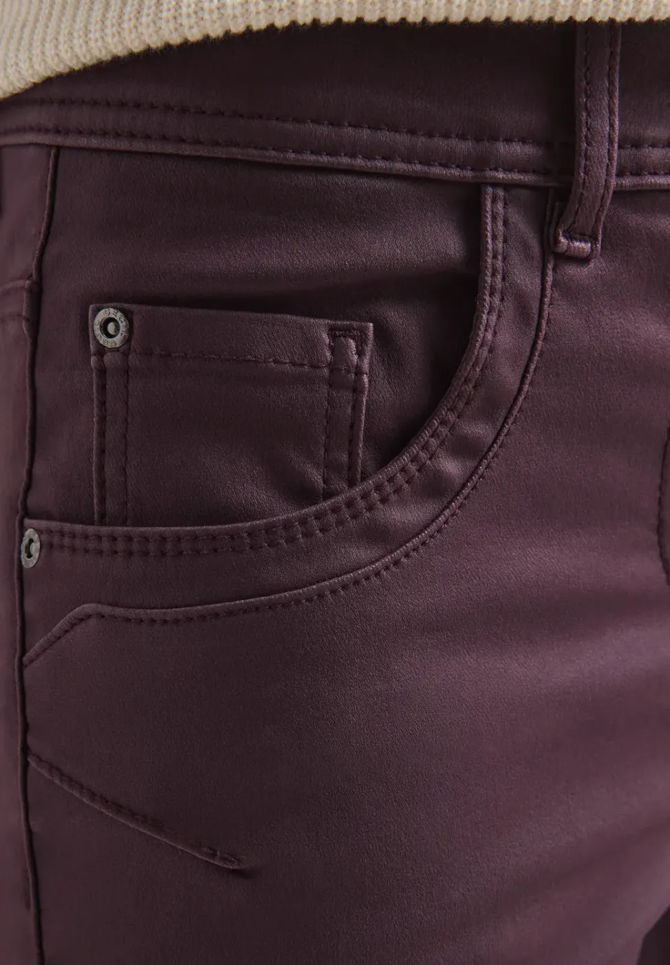 Hose im Leder-Look