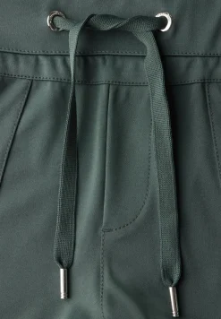 Hose im Loose Fit