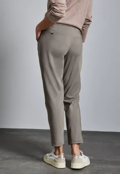 Hose im Loose Fit