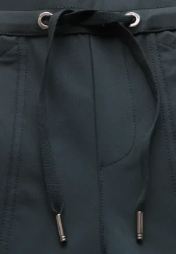 Hose im Loose Fit