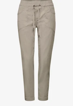 Hose im Loose Fit