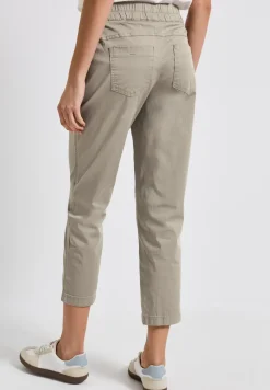 Hose im Loose Fit