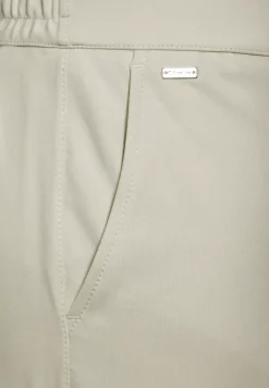 Hose im Loose Fit