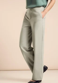 Hose im Loose Fit