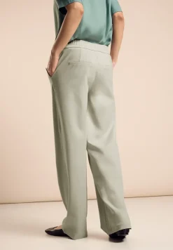 Hose im Loose Fit