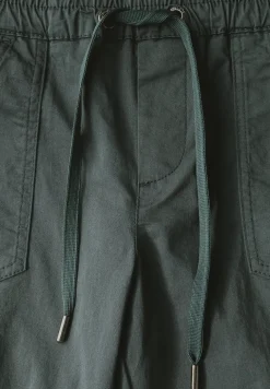 Hose im Loose Fit