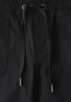 Hose im Loose Fit