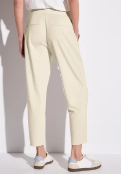 Hose im Loose Fit