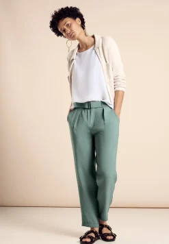 Hose im Loose Fit