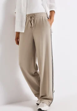 Hose mit Gallonstreifen
