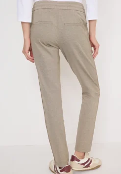 Hose mit Gallonstreifen