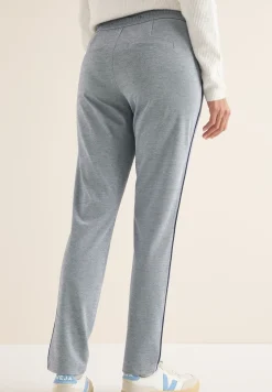 Hose mit Gallonstreifen