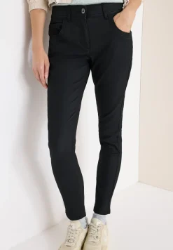 Hose im Leder-Look