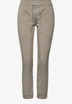 Hose im Loose Fit