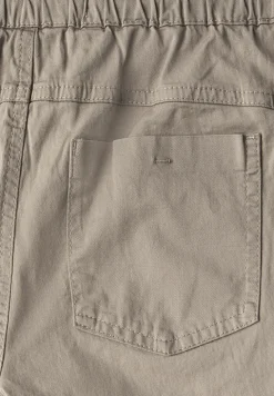 Hose im Loose Fit