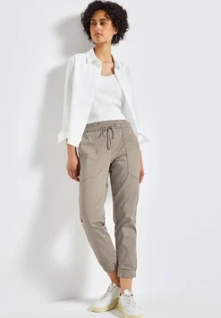 Hose im Loose Fit