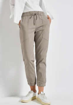 Hose im Loose Fit