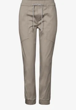 Hose im Loose Fit