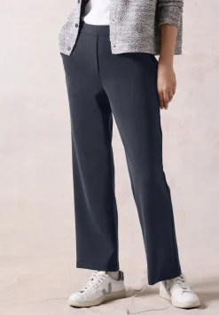 Hose im Loose Fit
