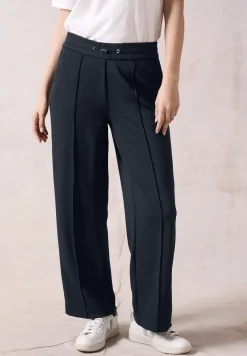 Hose im Loose Fit