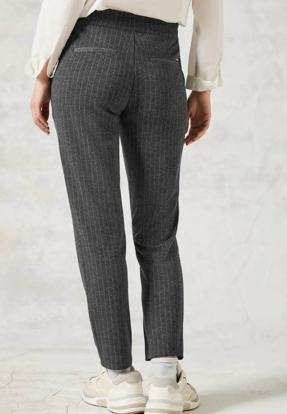 Hose im Nadelstreifen-Look