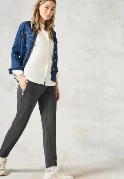 Hose im Nadelstreifen-Look