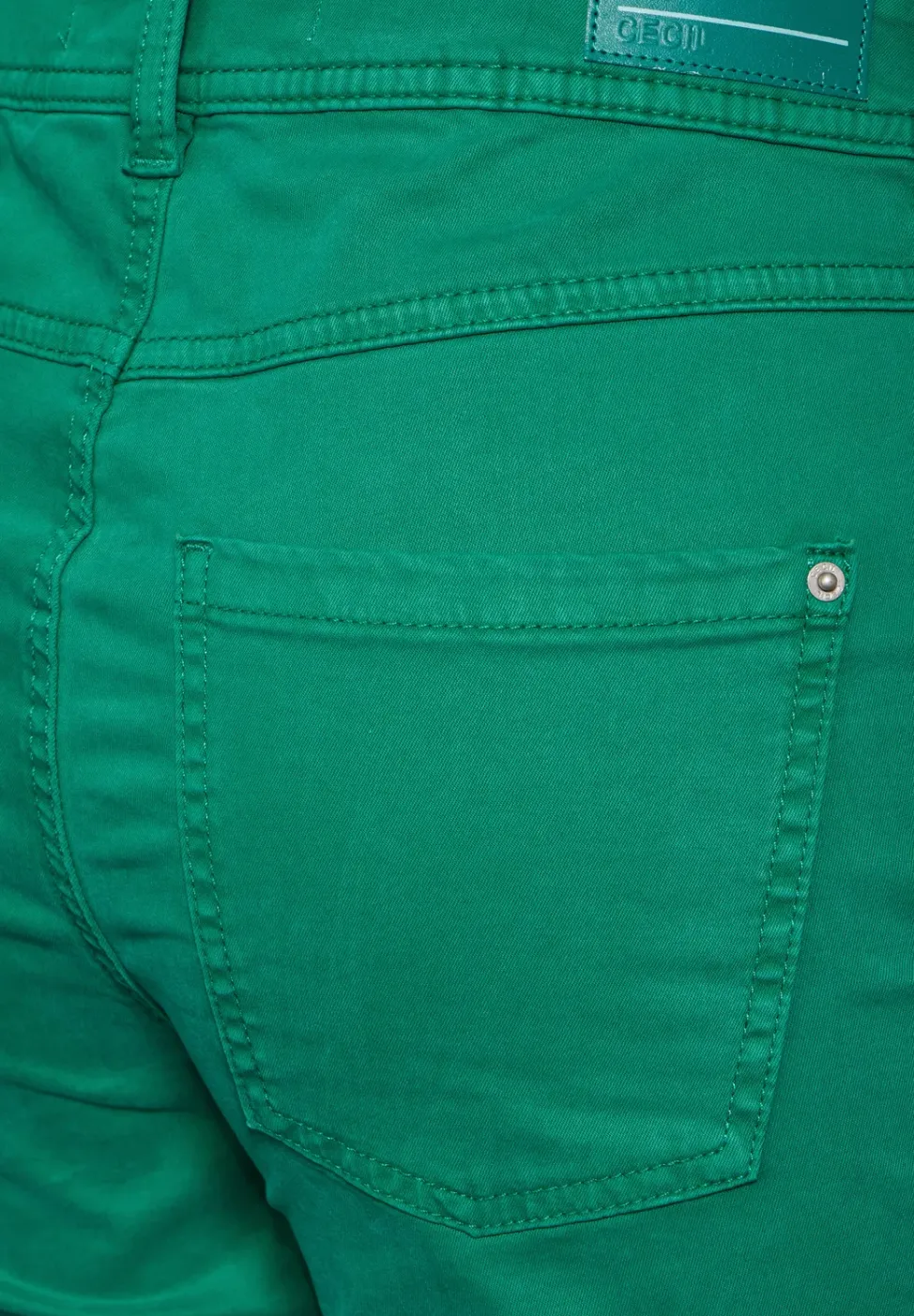 Hose im Slim Fit