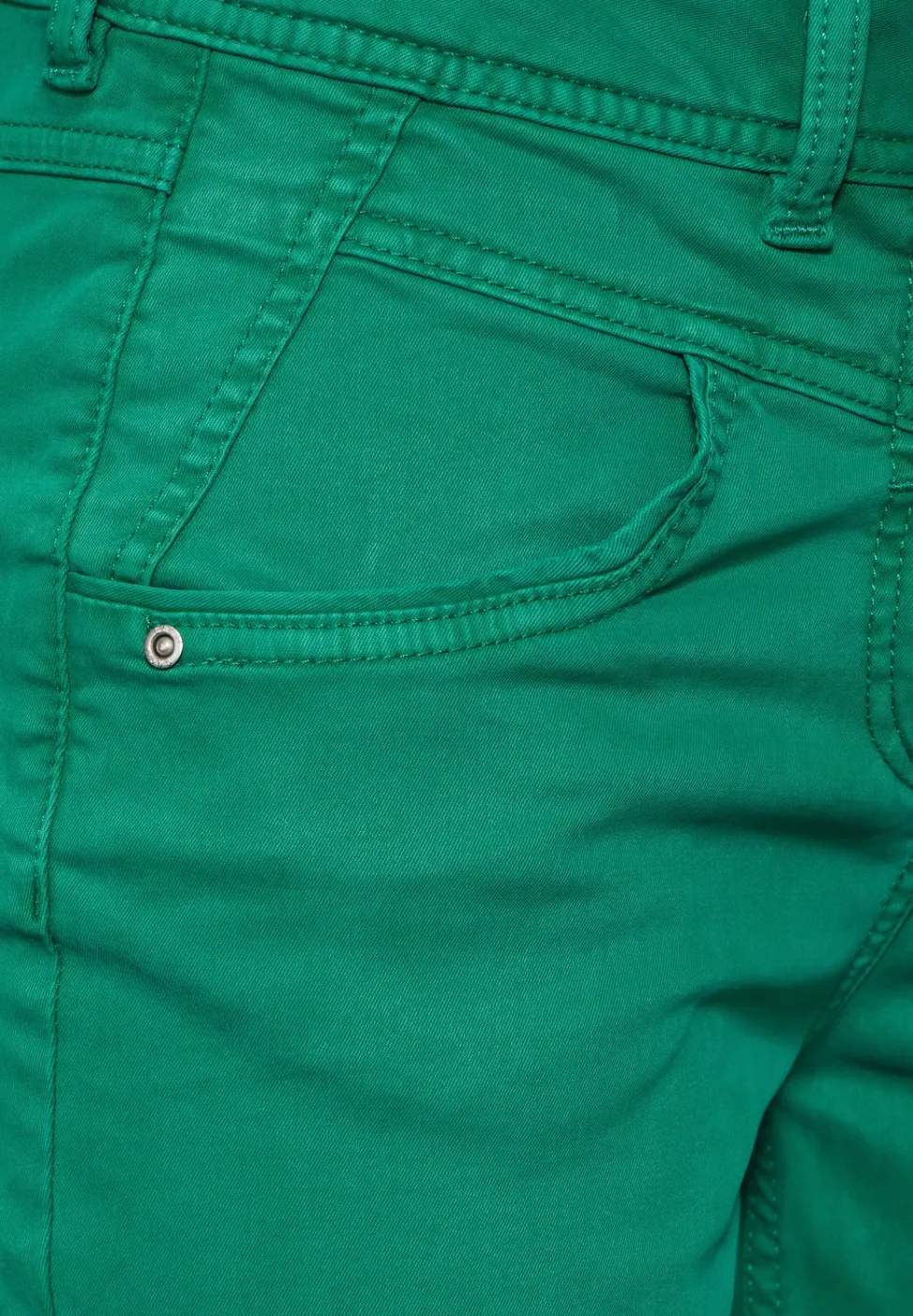 Hose im Slim Fit