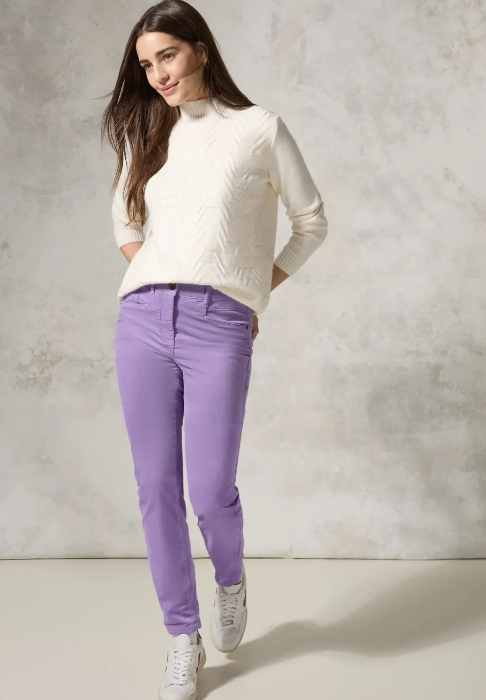 Hose im Velvet-Look