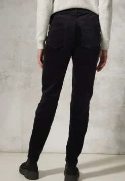 Hose im Velvet-Look