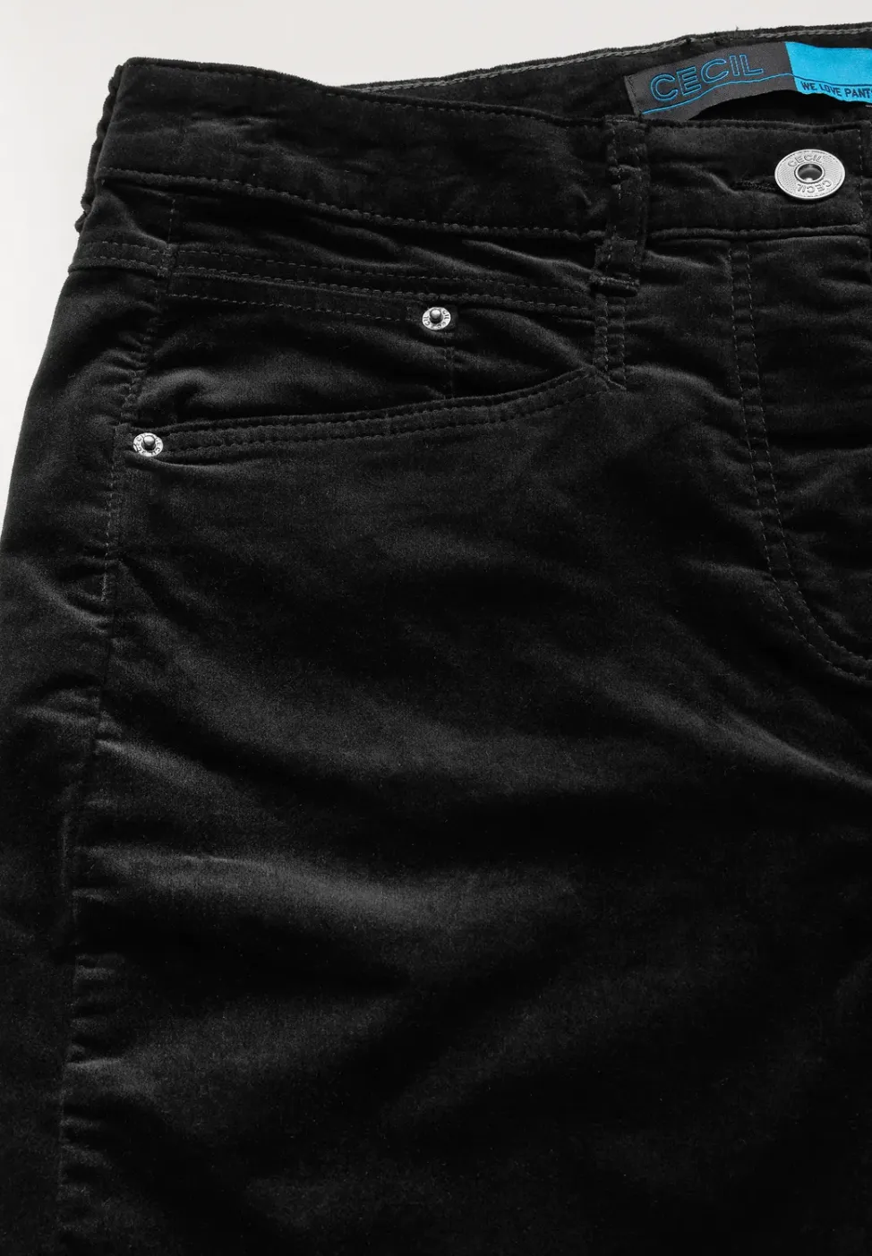 Hose im Velvet-Look