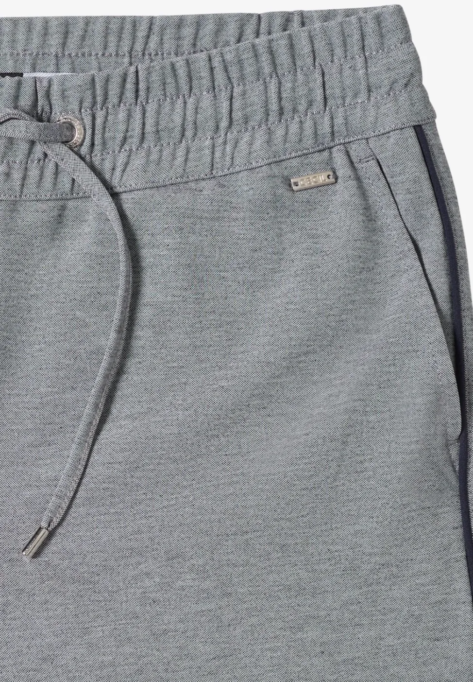 Hose mit Gallonstreifen