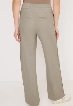 Hose mit Gallonstreifen