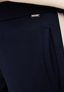 Hose mit Tape-Detail