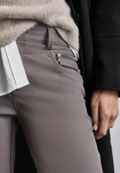 Hose mit Zipper Details