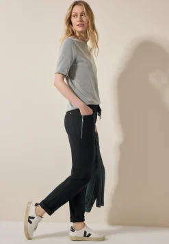 Hose mit Zipper Details