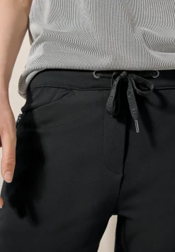 Hose mit Zipper Details