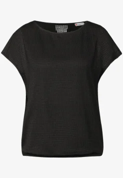 2-in-1 Mesh T-Shirt