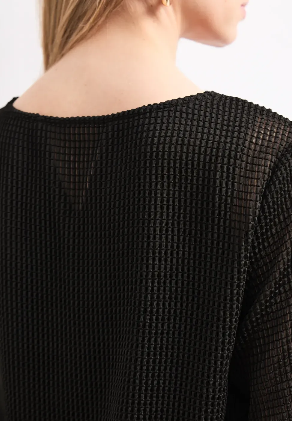 2-in-1 Shirt aus Mesh mit U-Boot-Ausschnitt
