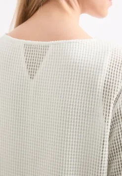 2-in-1 Shirt aus Mesh mit U-Boot-Ausschnitt