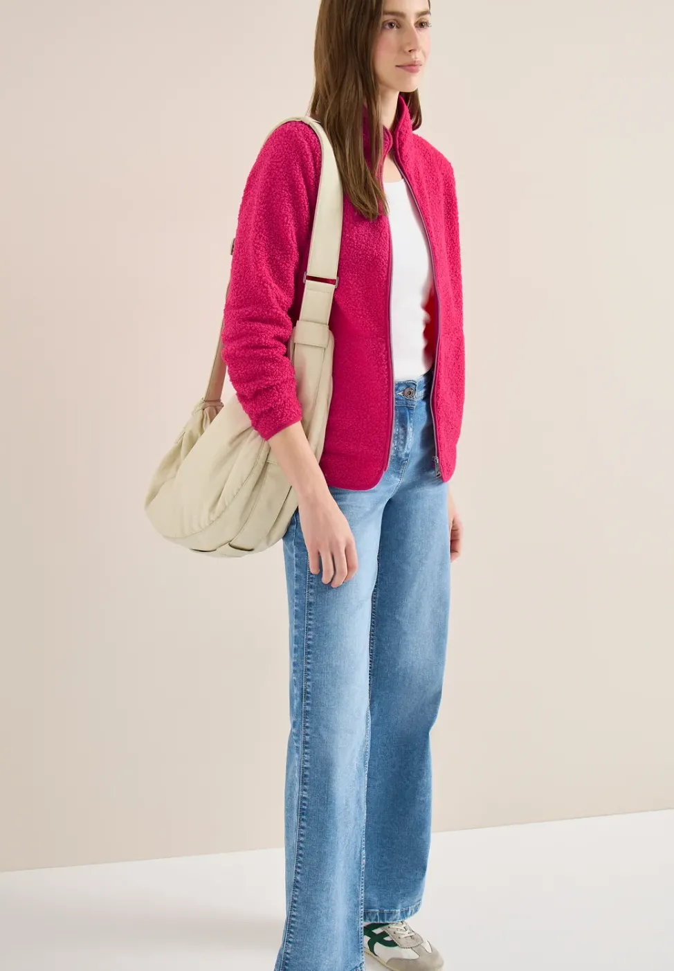 Jacke aus Teddy-Material mit Zipper