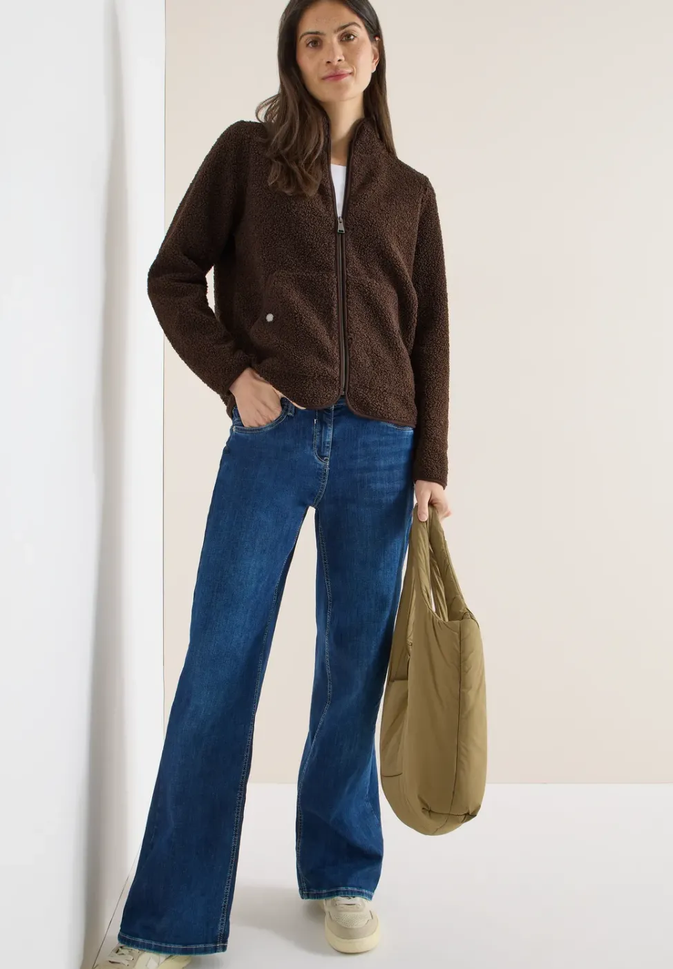 Jacke aus Teddy-Material mit Zipper