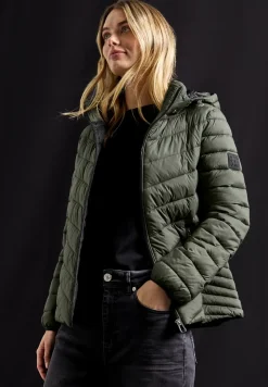 Jacke mit abnehmbarer Kapuze