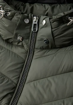 Jacke mit abnehmbarer Kapuze