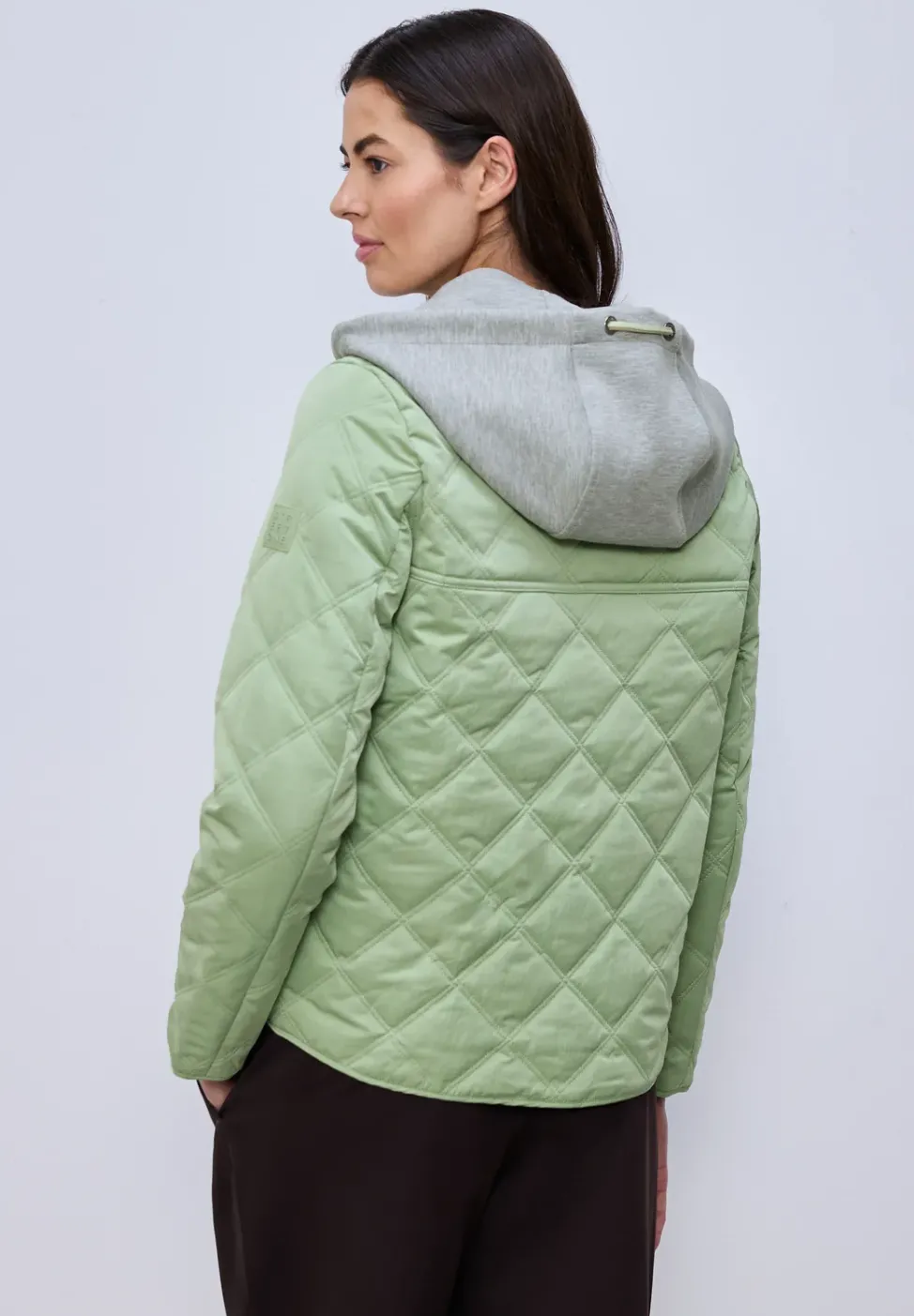 Jacke mit abnehmbarer Kapuze