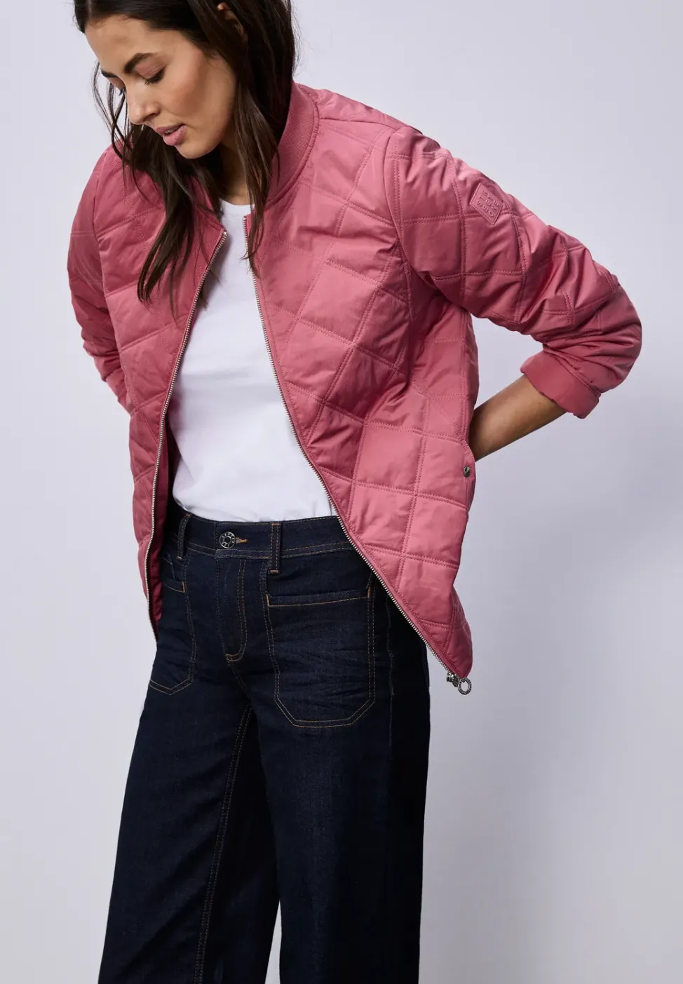 Jacke mit abnehmbarer Kapuze
